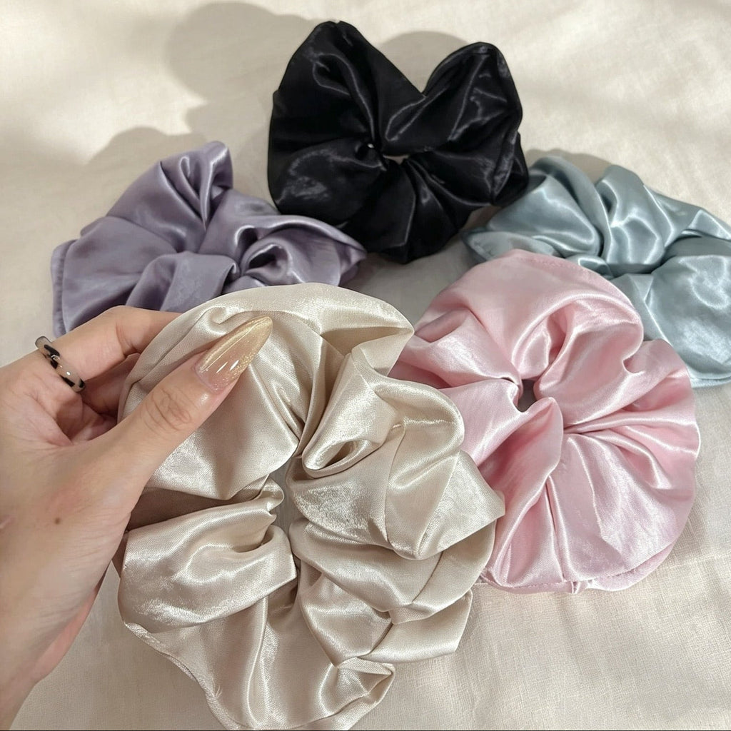 POFFLET Soft Shine Scrunchie product photo