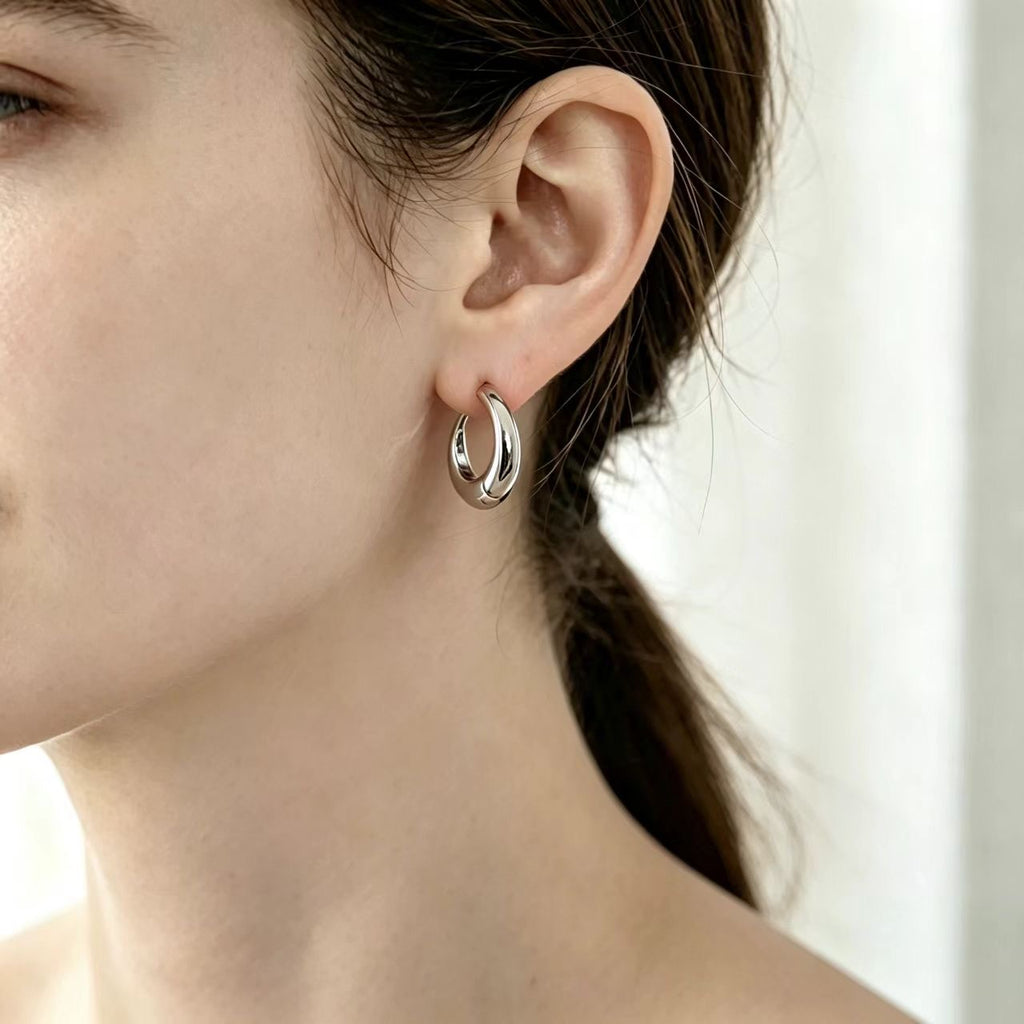 POFFLET Soft Curve Hoops detail view