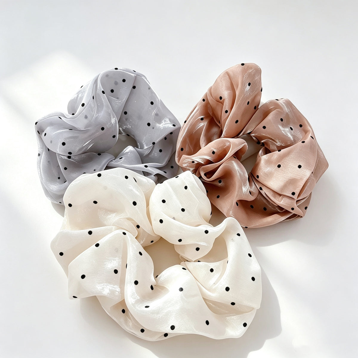 POFFLET Shimmer Dot Scrunchie product photo