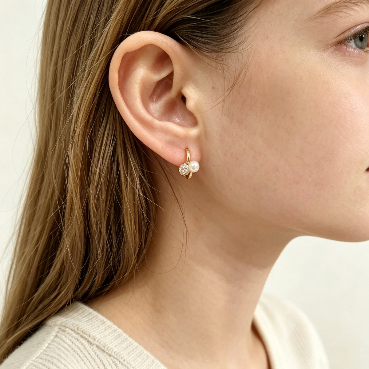 POFFLET Pearl Pop Hoops detail view