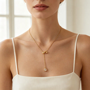 POFFLET Afterglow Drop Necklace detail view