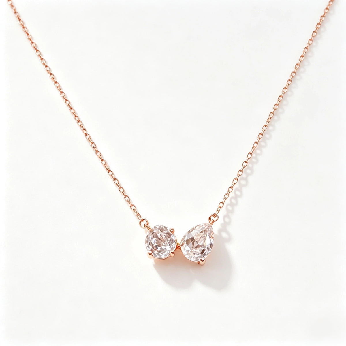 POFFLET Side by Side Necklace in Soft Rose